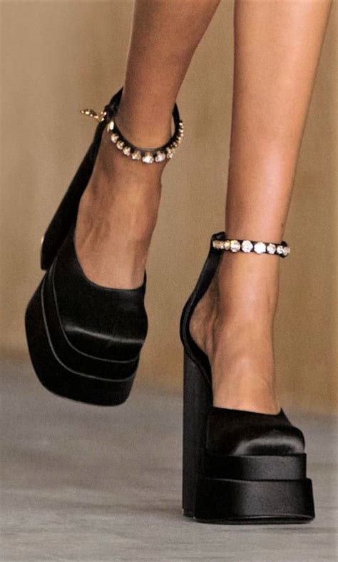 versace schuhe high heels|Versace chunky heels.